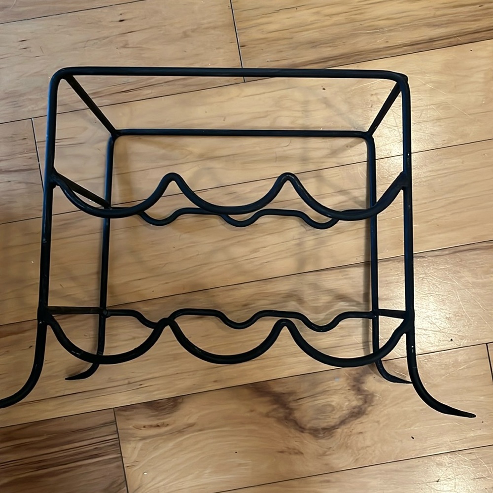 Metal Wine Rack - Picture 2 of 3